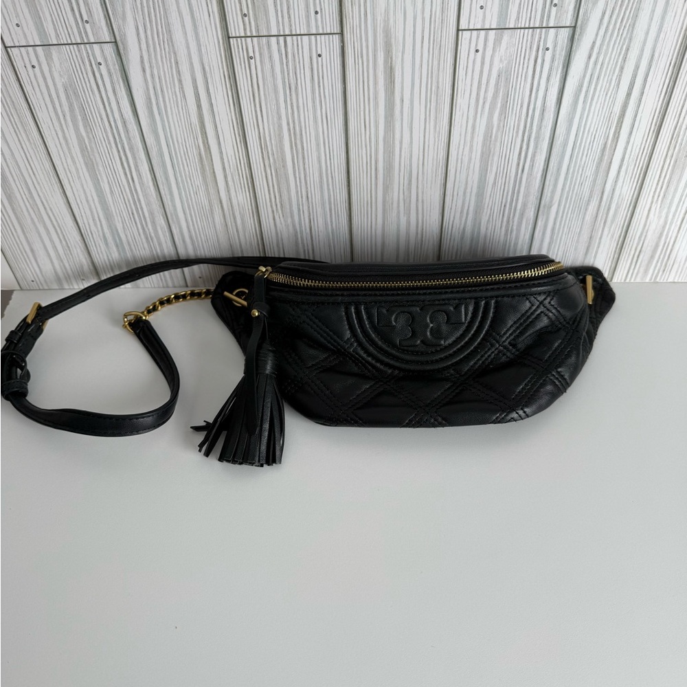 Tory Burch Black Leather Crossbody Bag in perfect condition - Picture 5 of 10